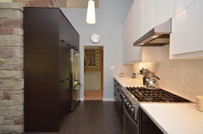 Kitchen - Country homes for sale and luxury real estate including horse farms and property in the Caledon and King City areas near Toronto